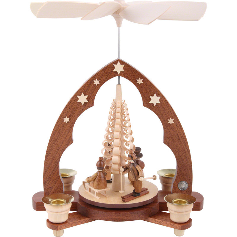 1-Tier Pyramid - Children in Winter - 28 cm / 11 inch