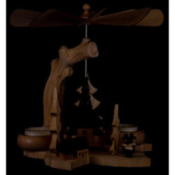 1-Tier Pyramid on Leaf - Carolers - 21 cm / 8.3 inch