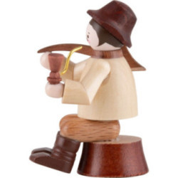 Thiel Figurine - Woodsman sitting on Trunk - natural - 10 cm / 3.9 inch