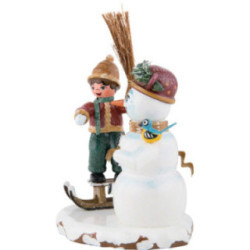 Winterkinder Junge mit Schneemann - 11 cm