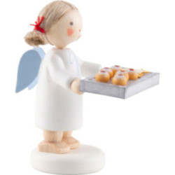 Flax Haired Angel with Baked Goods - 4,2 cm / 1.7 inch