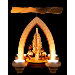 1-Tier Pyramid - Winter Athletes - Natural - 26 cm / 10.2 inch