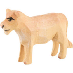 Lion - female - 2,7 cm / 1.1 inch