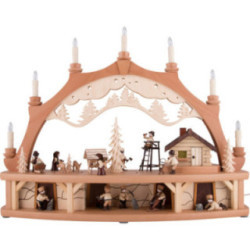 Schwibbogen Waldhaus mit beweglichen Figuren - 68x50 cm