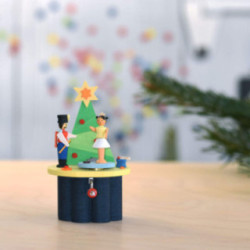 Hand Crank Music Box - Nutcracker - 10,5 cm / 4.1 inch